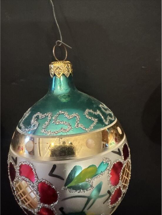 Lot of 4 Vintage Polish Glass Ornaments 2 Blue 2 Green One Blue Has Broken Point